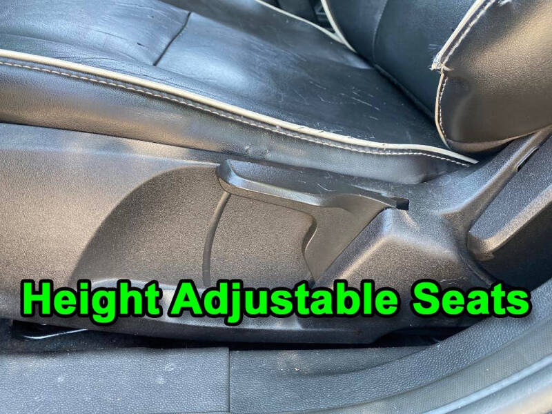 2011 Ford Fiesta SES