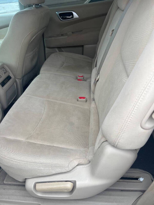 2015 Nissan Pathfinder S