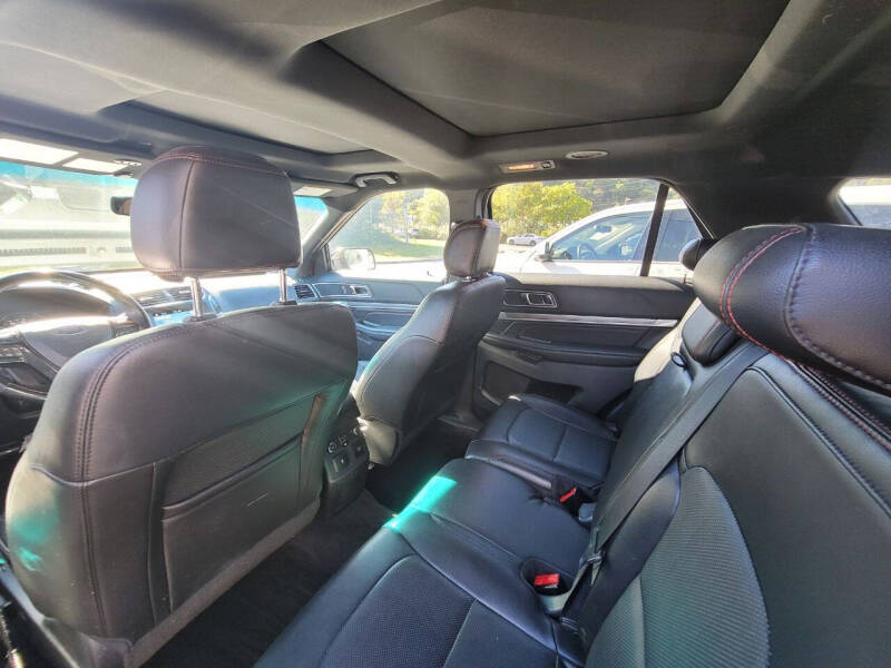 2017 Ford Explorer Sport