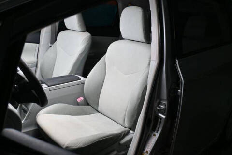 2013 Toyota Prius v Three