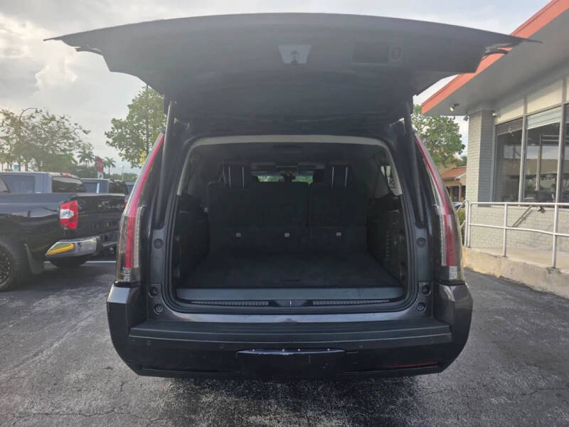 2017 Cadillac Escalade ESV Premium Luxury