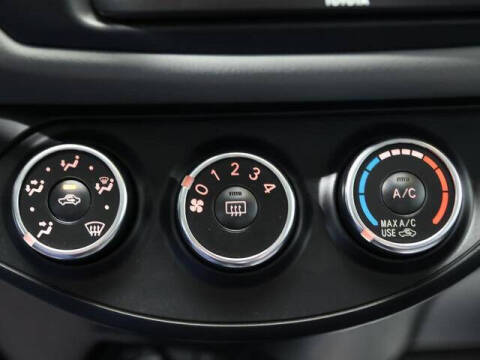 2015 Toyota Yaris 3-Door L