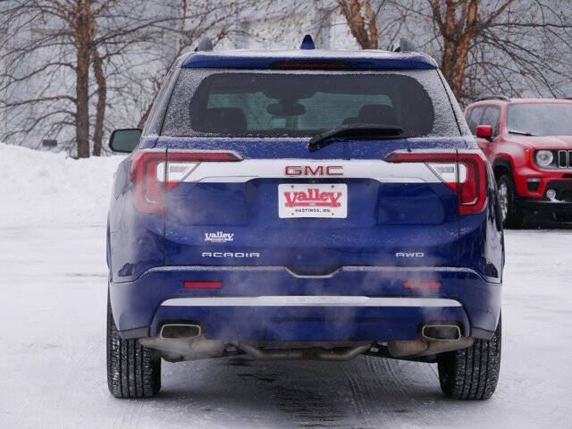 2023 GMC Acadia Denali