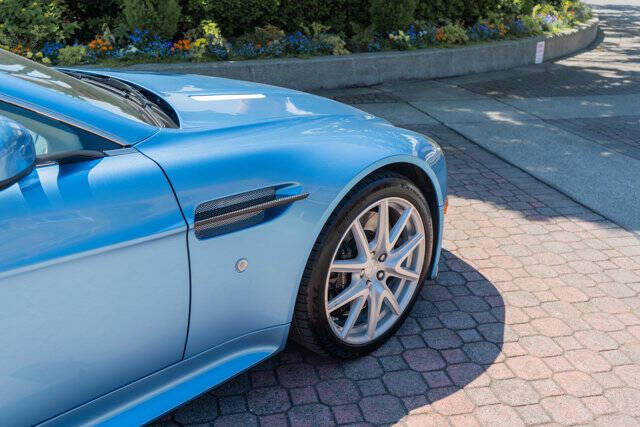 2012 Aston Martin V8 Vantage 9