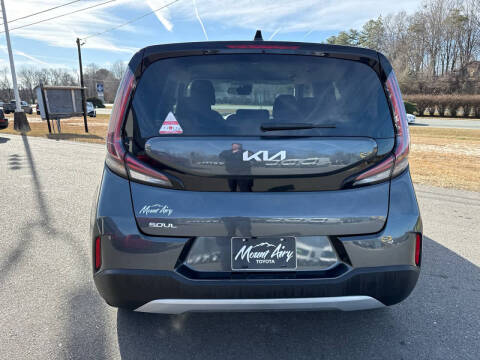 2024 Kia Soul LX