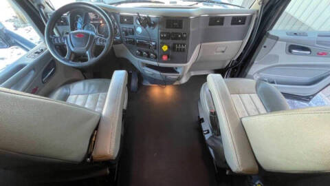 2020 Peterbilt 579