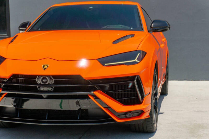 2023 Lamborghini Urus S