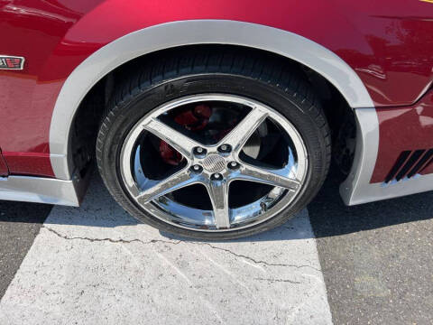 2004 Ford Mustang GT Deluxe