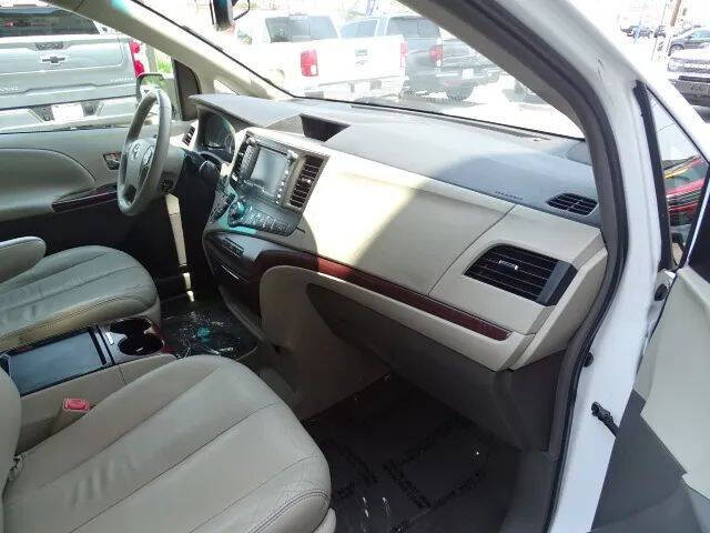 2011 Toyota Sienna