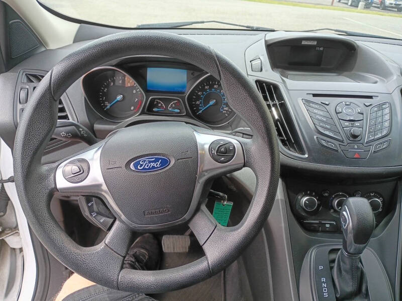 2016 Ford Escape S