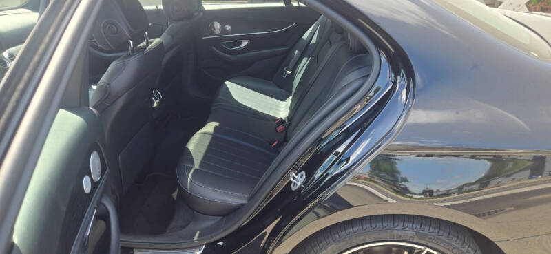 2019 Mercedes-Benz E-Class E 300