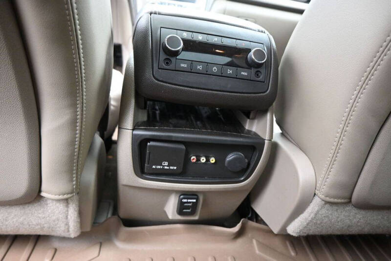 2016 GMC Acadia Denali