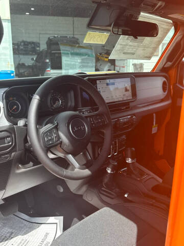 2025 Jeep Wrangler Willys