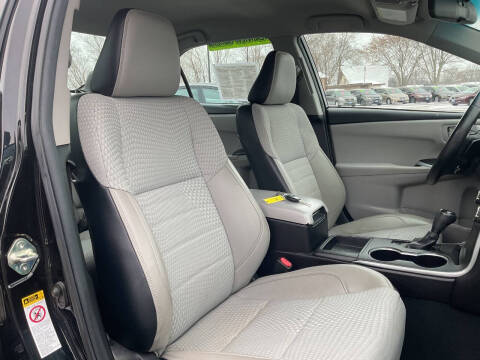 2015 Toyota Camry SE