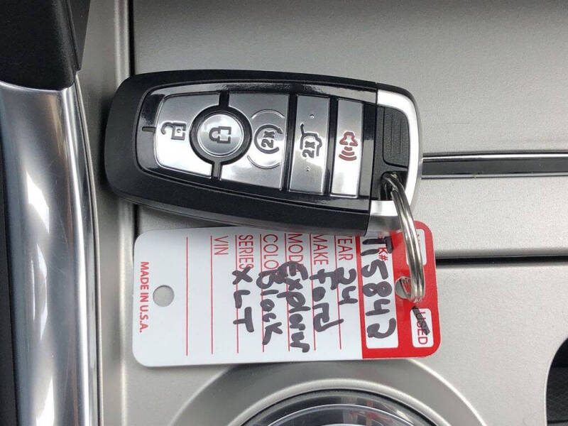 2024 Ford Explorer XLT