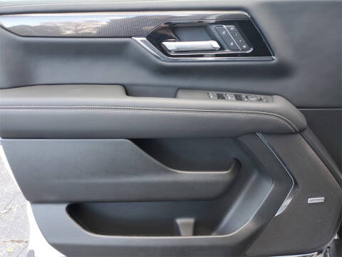 2025 GMC Yukon XL Elevation