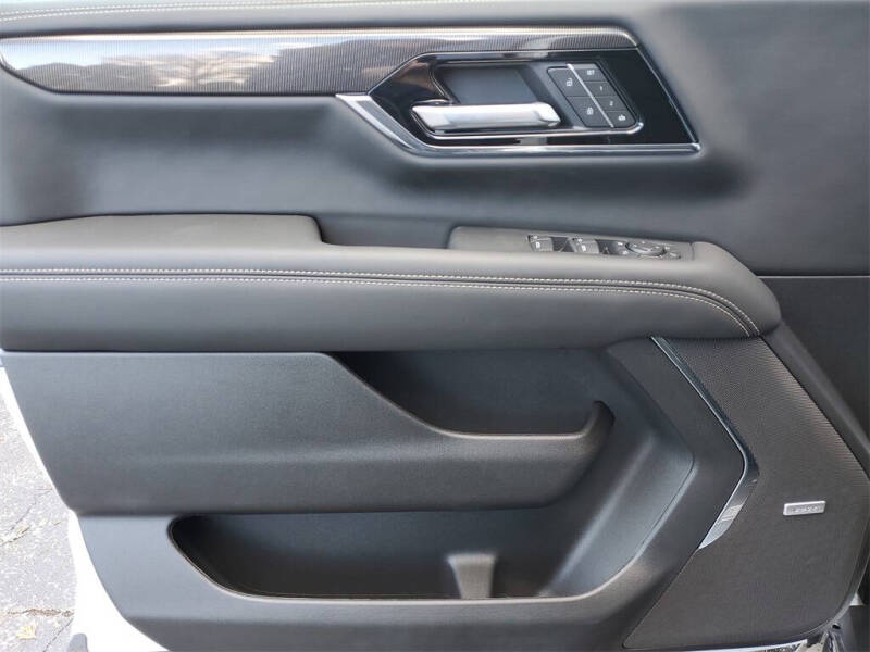 2025 GMC Yukon XL Elevation