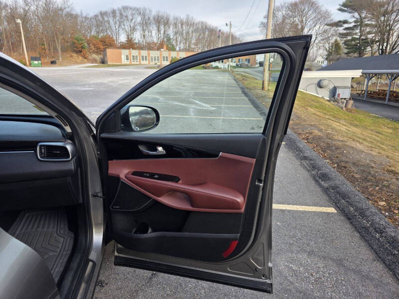 2017 Kia Sorento SX V6