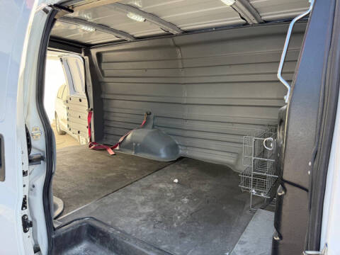 2022 Chevrolet Express 2500