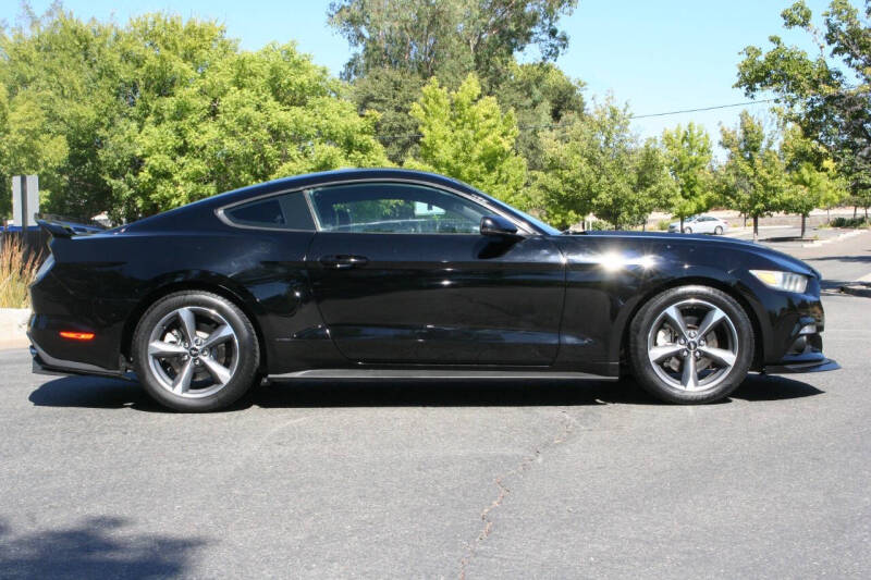 2015 Ford Mustang EcoBoost Premium