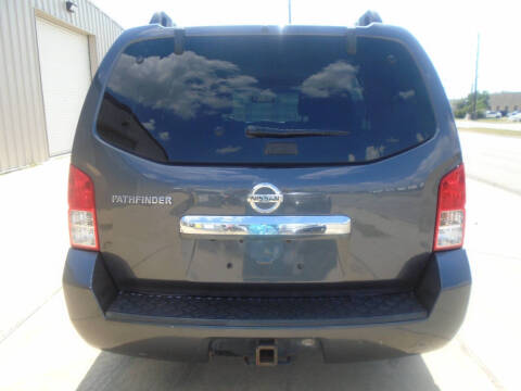 2012 Nissan Pathfinder LE