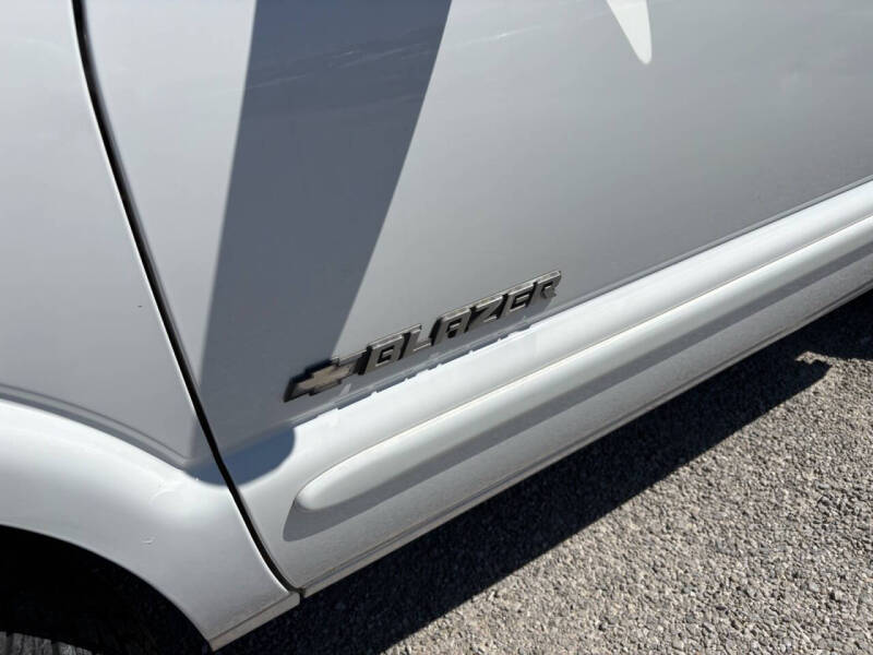 2002 Chevrolet Blazer LS