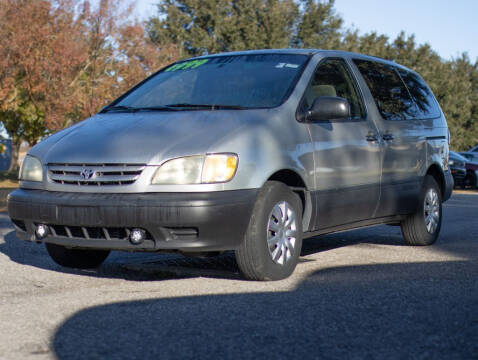 2001 Toyota Sienna CE