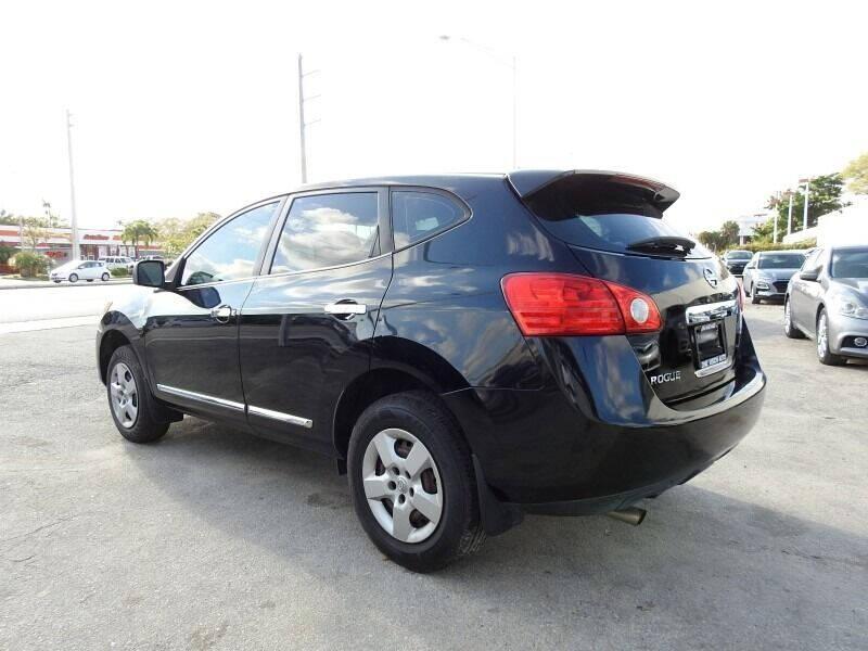2011 Nissan Rogue  - $7,900
