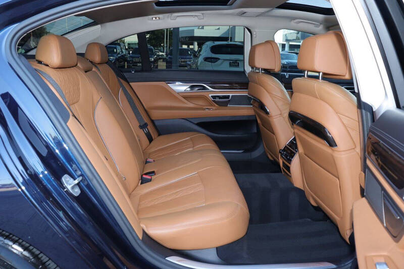 2017 BMW 7 Series 750i xDrive