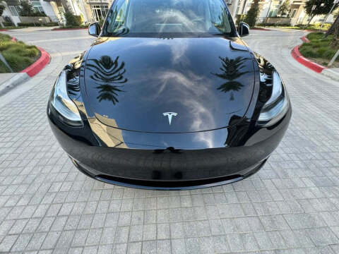 2025 Tesla Model Y Long Range