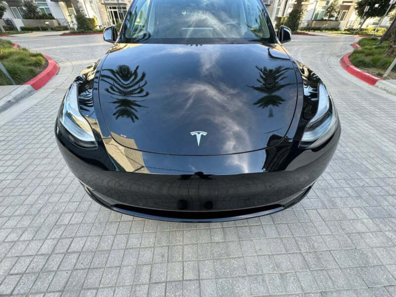 2025 Tesla Model Y Long Range