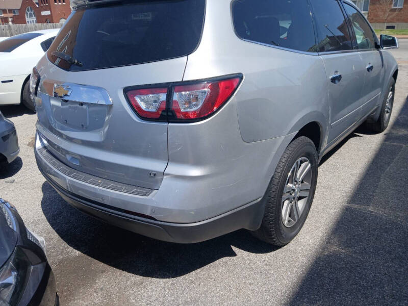 2017 Chevrolet Traverse LT