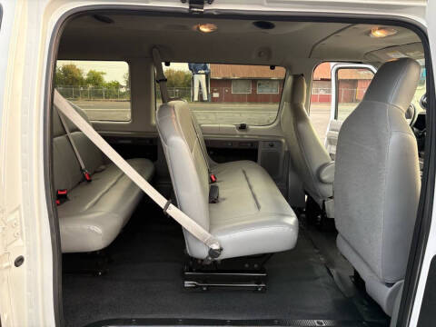 2013 Ford E-Series E-350 SD XL