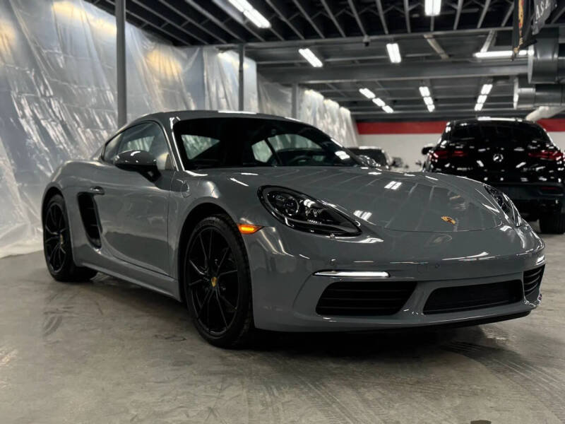 2024 Porsche 718 Cayman