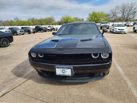 2017 Dodge Challenger for sale at JJ Auto Sales LLC in Haltom City TX