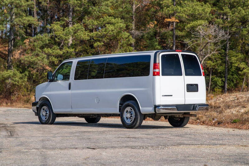 2017 Chevrolet Express LT 3500