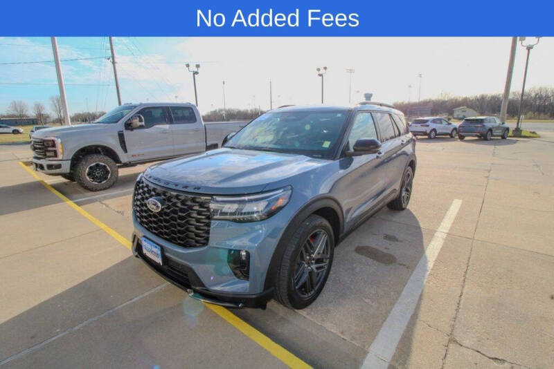 2025 Ford Explorer ST-Line