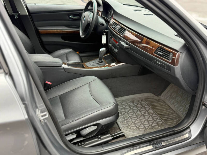 2011 BMW 3 Series 328i