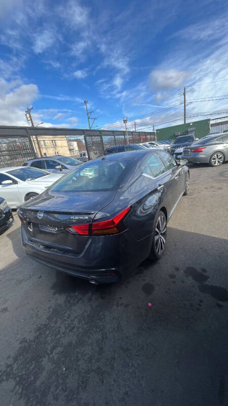 2020 Nissan Altima 2.5 Platinum