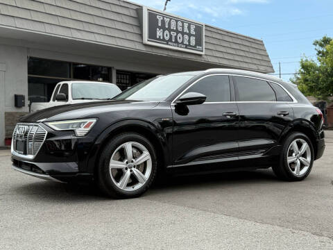 2019 Audi e-tron quattro Premium Plus