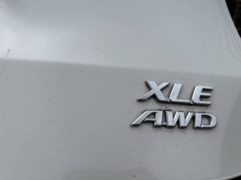 2017 Toyota Sienna XLE Premium 7-Passenger