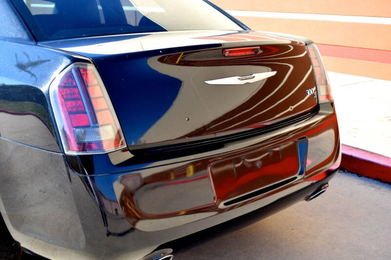 2015 Chrysler 300 Limited