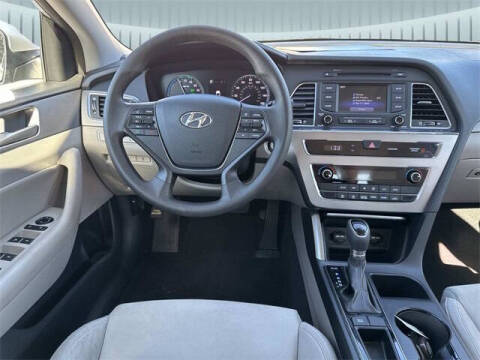 2016 Hyundai Sonata Hybrid SE