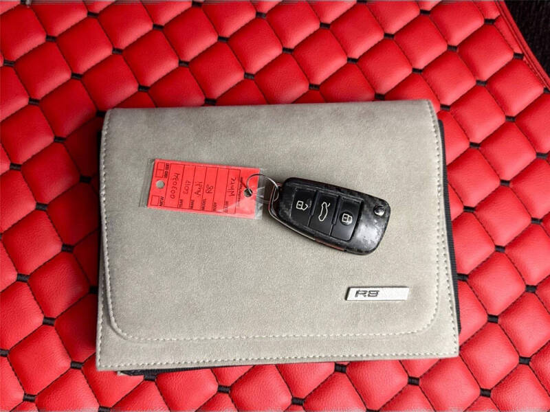 2012 Audi R8 5.2 quattro