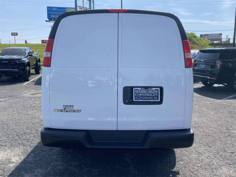 2025 Chevrolet Express 2500