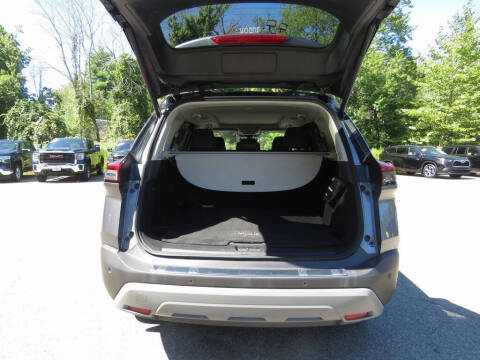 2022 Nissan Rogue SV