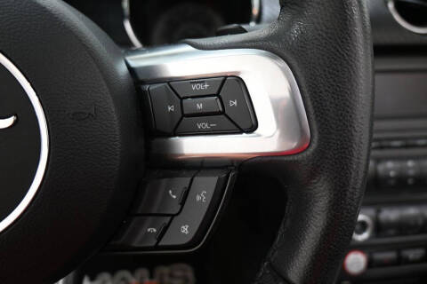 2016 Ford Mustang V6