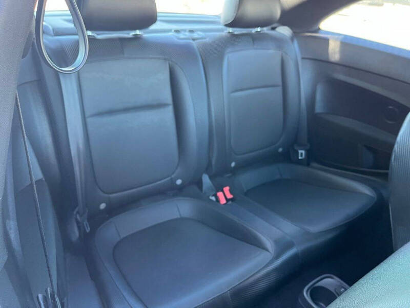 2016 Volkswagen Beetle 1.8T Classic PZEV