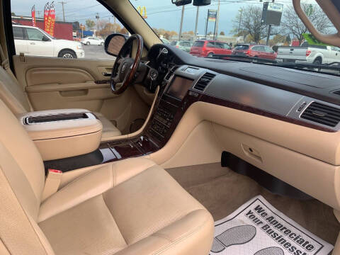 2014 Cadillac Escalade Luxury