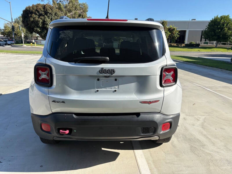 2017 Jeep Renegade Trailhawk